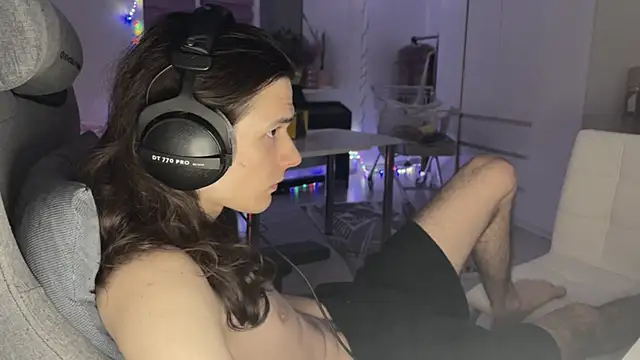 Snapshot of CandyChell chatting on 13, 2, 2026 CandyChell online show from 13, 2, 2026