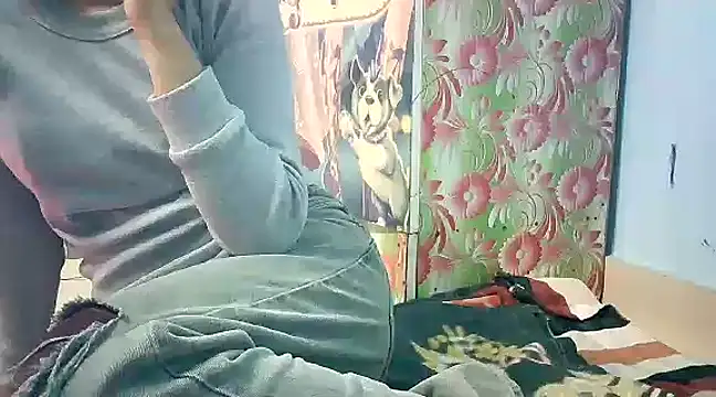 Snapshot of lovelydesi21 chatting on 25, 1, 2025 lovelydesi21 online show from 25, 1, 2025