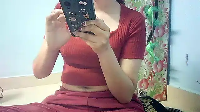 Snapshot of lovelydesi21 chatting on 12, 2, 2025 lovelydesi21 online show from 12, 2, 2025