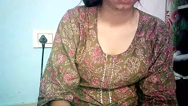 Snapshot of lovelydesi21 chatting on 16, 3, 2025 lovelydesi21 online show from 16, 3, 2025