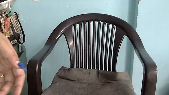 Snapshot of lovelydesi21 chatting on 13, 9, 2025 lovelydesi21 online show from 13, 9, 2025