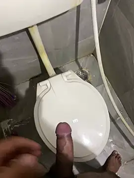 Snapshot of Rahuldhe22 chatting on 18, 12, 2024 Rahuldhe22 online show from 18, 12, 2024