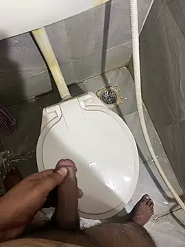 Snapshot of Rahuldhe22 chatting on 4, 1, 2025 Rahuldhe22 online show from 4, 1, 2025