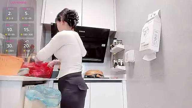 Snapshot of Vivian-6 chatting on 30, 3, 2026 Vivian-6 online show from 30, 3, 2026