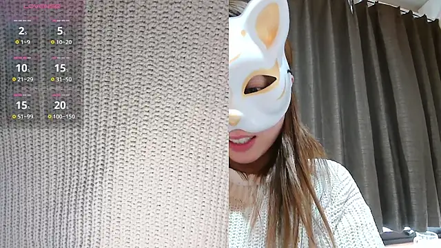 LuuLee0804 online show from 5, 12, 2024