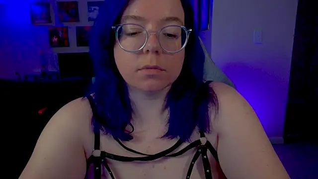 KiraSpitQueen online show from 27, 4, 2026