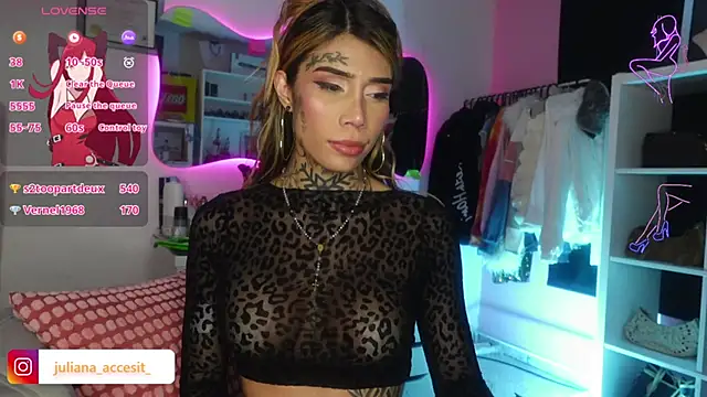 Snapshot of caroline_cossei chatting on 12, 1, 2025 caroline cossei online show from 12, 1, 2025