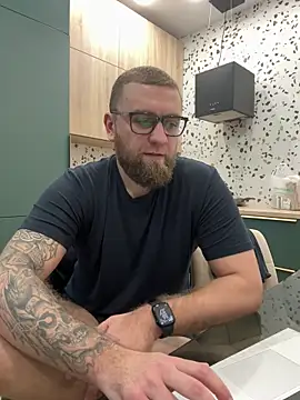 Bear bear  online show from 14, 2, 2025