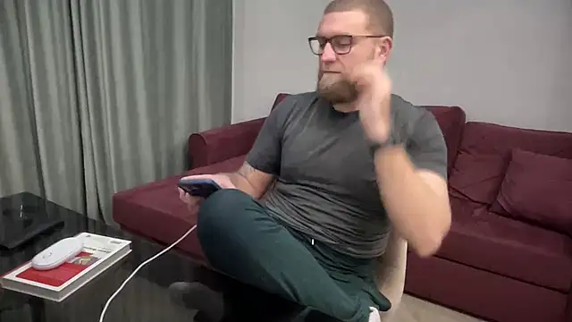 Bear bear  online show from 8, 3, 2025