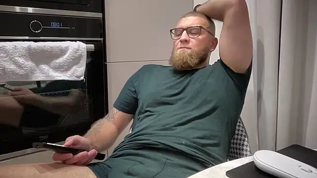 Bear bear  online show from 26, 9, 2025