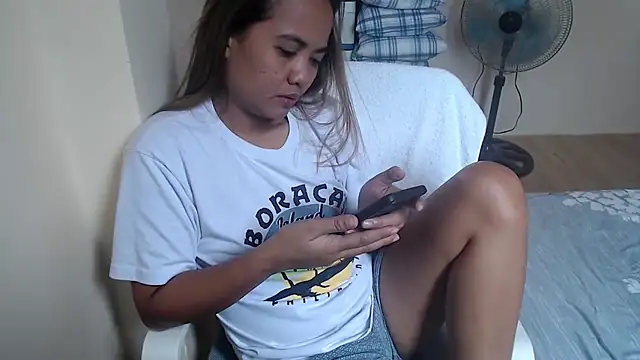 xTheLastVIRGINx online show from 11, 9, 2025