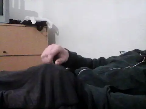 Snapshot of Manfuck95 chatting on 17, 11, 2025 Manfuck95 online show from 17, 11, 2025