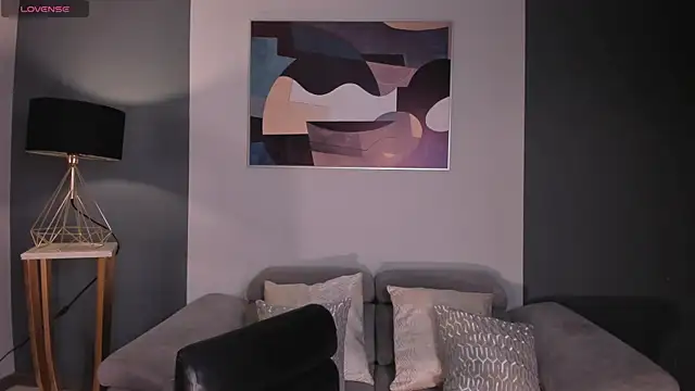 JuanitaClay online show from 16, 2, 2025