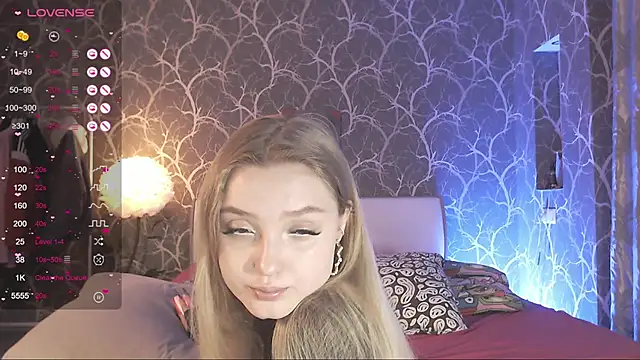 MiaMiaMeow online show from 22, 4, 2026