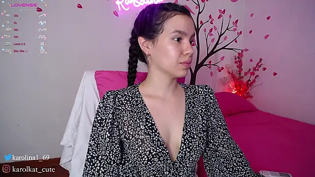 Karolina 1 online show from 13, 1, 2025