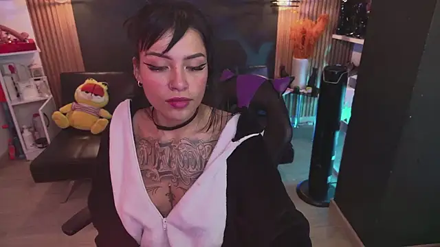 Scarlett collins02 online show from 19, 12, 2024