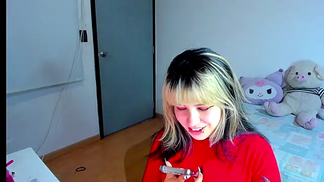 Akane-Mou online show from 4, 12, 2024