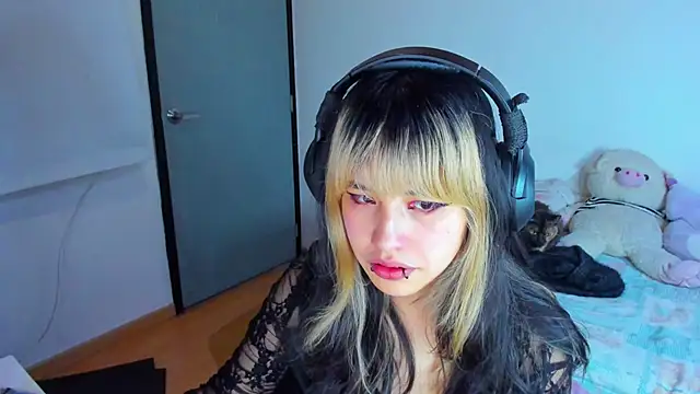 Akane-Mou online show from 14, 1, 2025