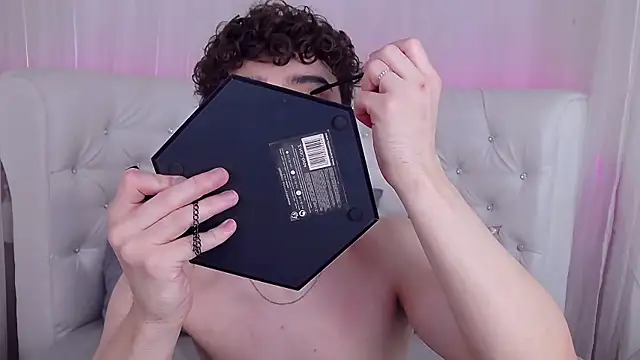 RobbyCharming online show from 30, 11, 2025