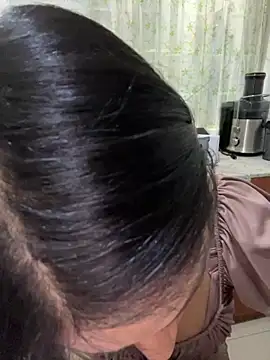 charlotte stevenss  online show from 7, 11, 2025