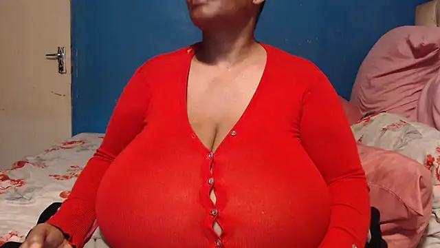 CUTEFIRMMELONSS online show from 4, 10, 2025