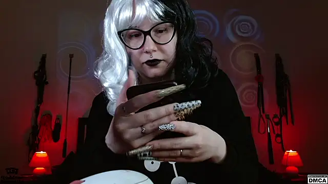 Amanita  Pantherina online show from 5, 12, 2024