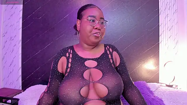 Darnellqueen online show from 11, 9, 2025