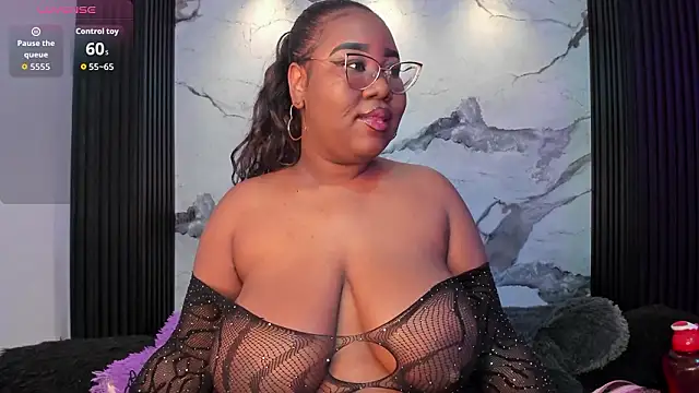Darnellqueen online show from 13, 3, 2026