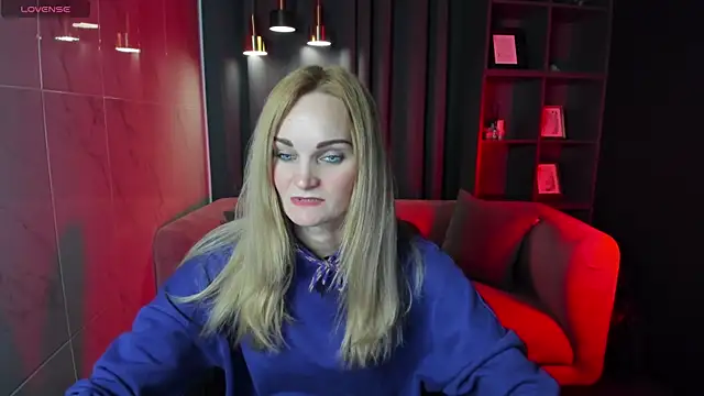 Snapshot of SaraSubtlety chatting on 30, 9, 2025 SaraSubtlety online show from 30, 9, 2025