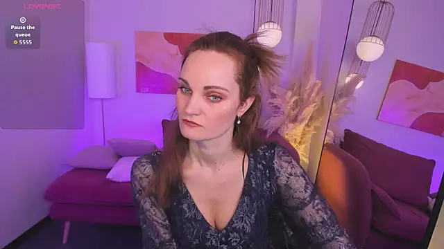 SaraSubtlety online show from 1, 4, 2026