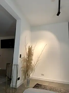 Snapshot of EllaSanz_ chatting on 9, 11, 2025 EllaSanz online show from 9, 11, 2025