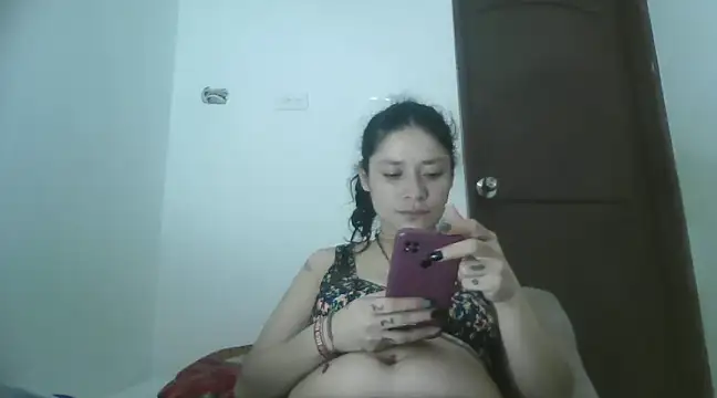 TamaraNauthy online show from 9, 1, 2025