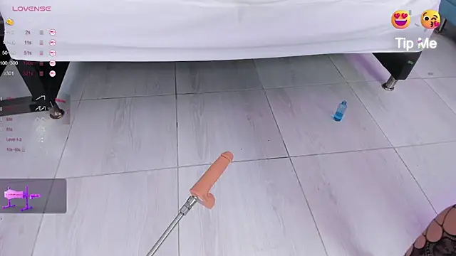 Isabella Daniell online show from 22, 3, 2025