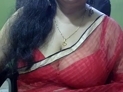 Snapshot of Mona_love143 chatting on 3, 11, 2025 Mona love143 online show from 3, 11, 2025