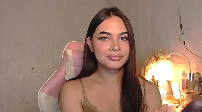 Snapshot of Ashely_Lewis chatting on 1, 2, 2025 Ashely Lewis online show from 1, 2, 2025