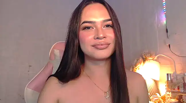 Snapshot of Ashely_Lewis chatting on 5, 2, 2025 Ashely Lewis online show from 5, 2, 2025