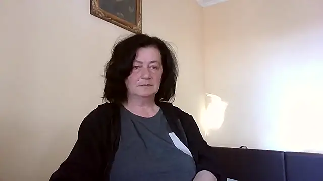 GypsiQueen2 online show from 19, 4, 2026