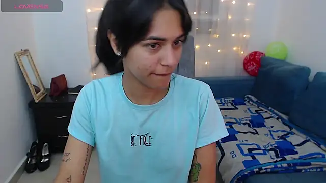 Snapshot of imSophia chatting on 4, 4, 2026 imSophia online show from 4, 4, 2026