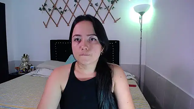 naughty girl 4u online show from 21, 11, 2025