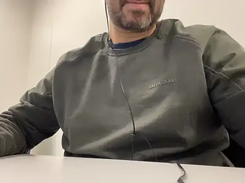 Snapshot of _MrPrecum_ chatting on 11, 12, 2024 MrPrecum online show from 11, 12, 2024