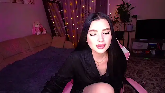   Malika   online show from 28, 11, 2025