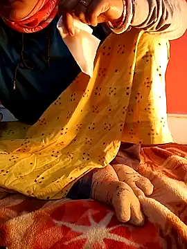 Snapshot of Bengali-boudi chatting on 25, 12, 2024 Bengali-boudi online show from 25, 12, 2024