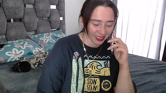 sara hott 1 online show from 14, 5, 2026