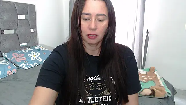 sara hott 1 online show from 15, 5, 2026
