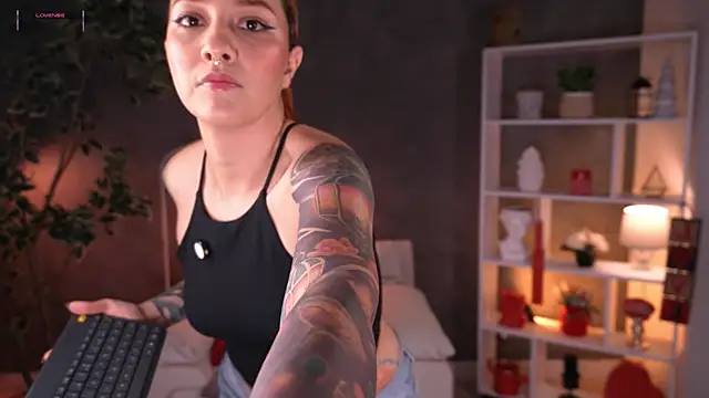 RedJasmine  online show from 27, 3, 2026