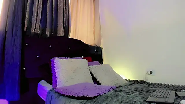 lesly xx online show from 27, 3, 2026