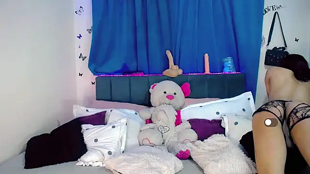 anna dolls  online show from 15, 4, 2026