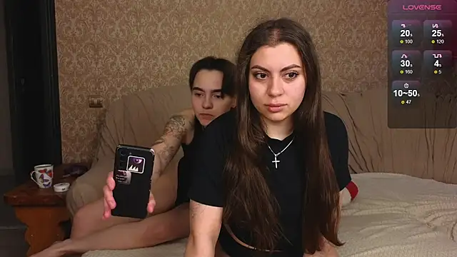 Snapshot of twobabesweet chatting on 11, 5, 2026 twobabesweet online show from 11, 5, 2026