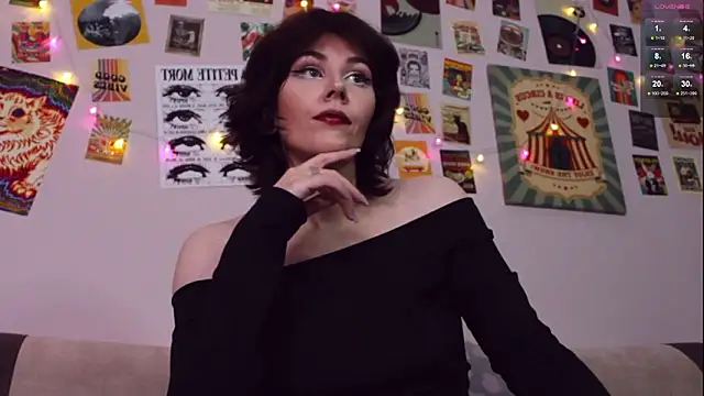 Luna Blake online show from 19, 3, 2026