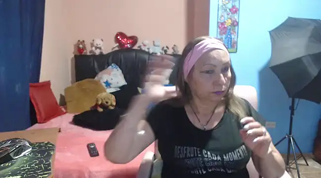 milfeddy  online show from 13, 2, 2025